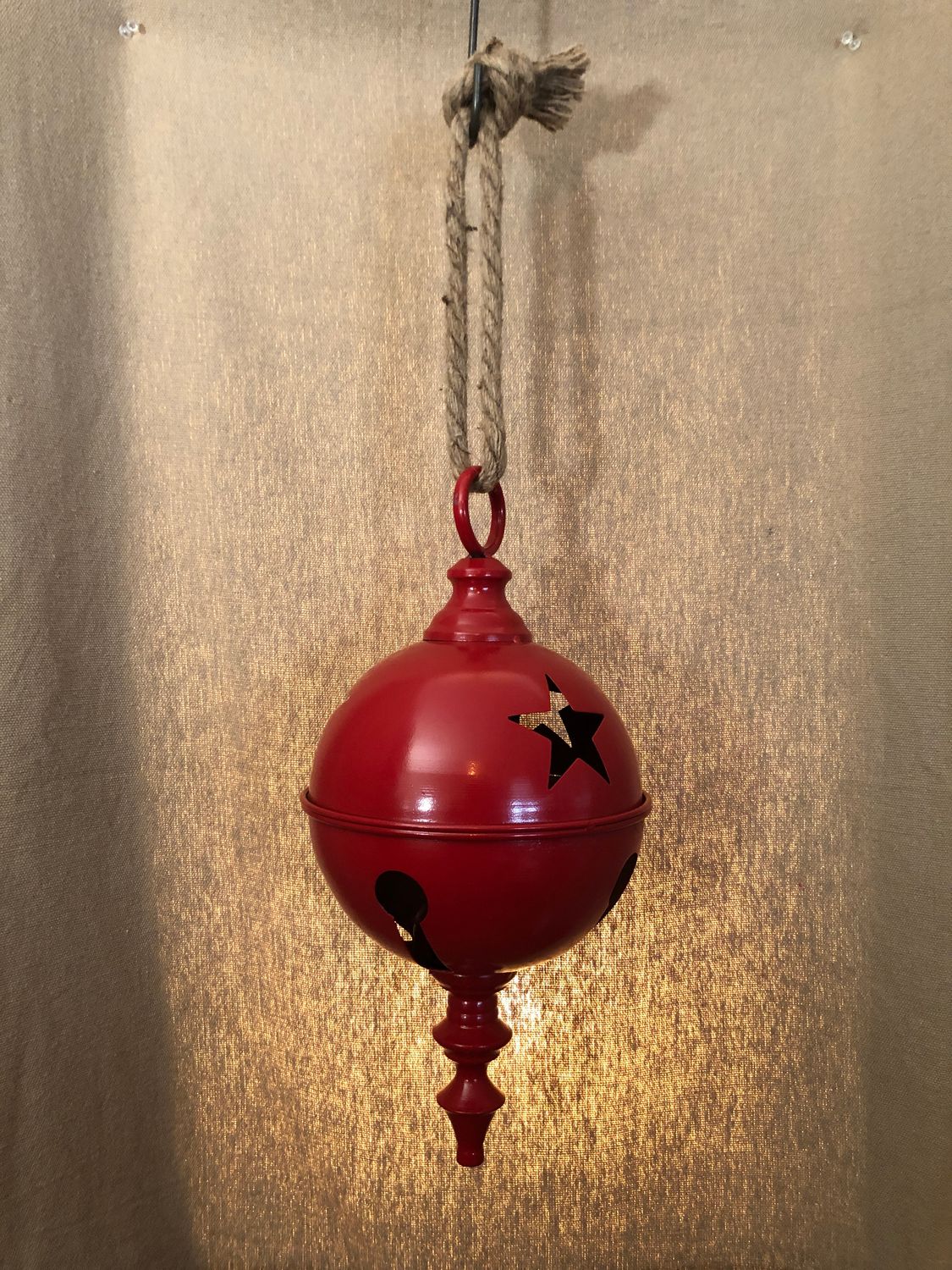 Red Metal Star Finial Bell Med Red Metal Star Finial Bell Med