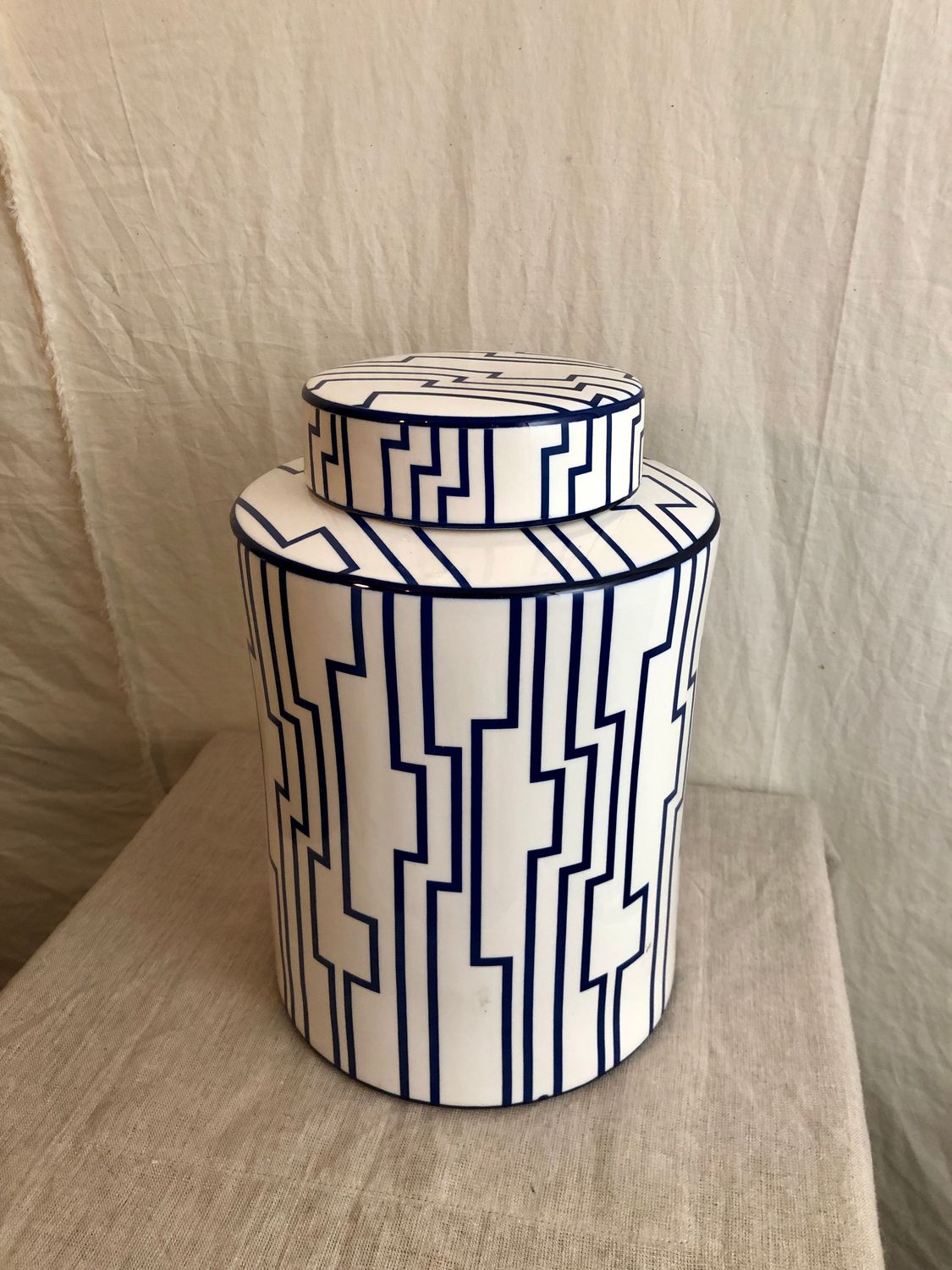 BB Labyrinth Jar 12.25&quot;