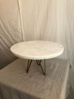 White Marble Display Stand w/Brass Base Lg