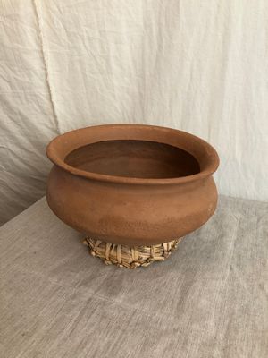 Terracotta Vessel w/Woven Seagrass Base Lg