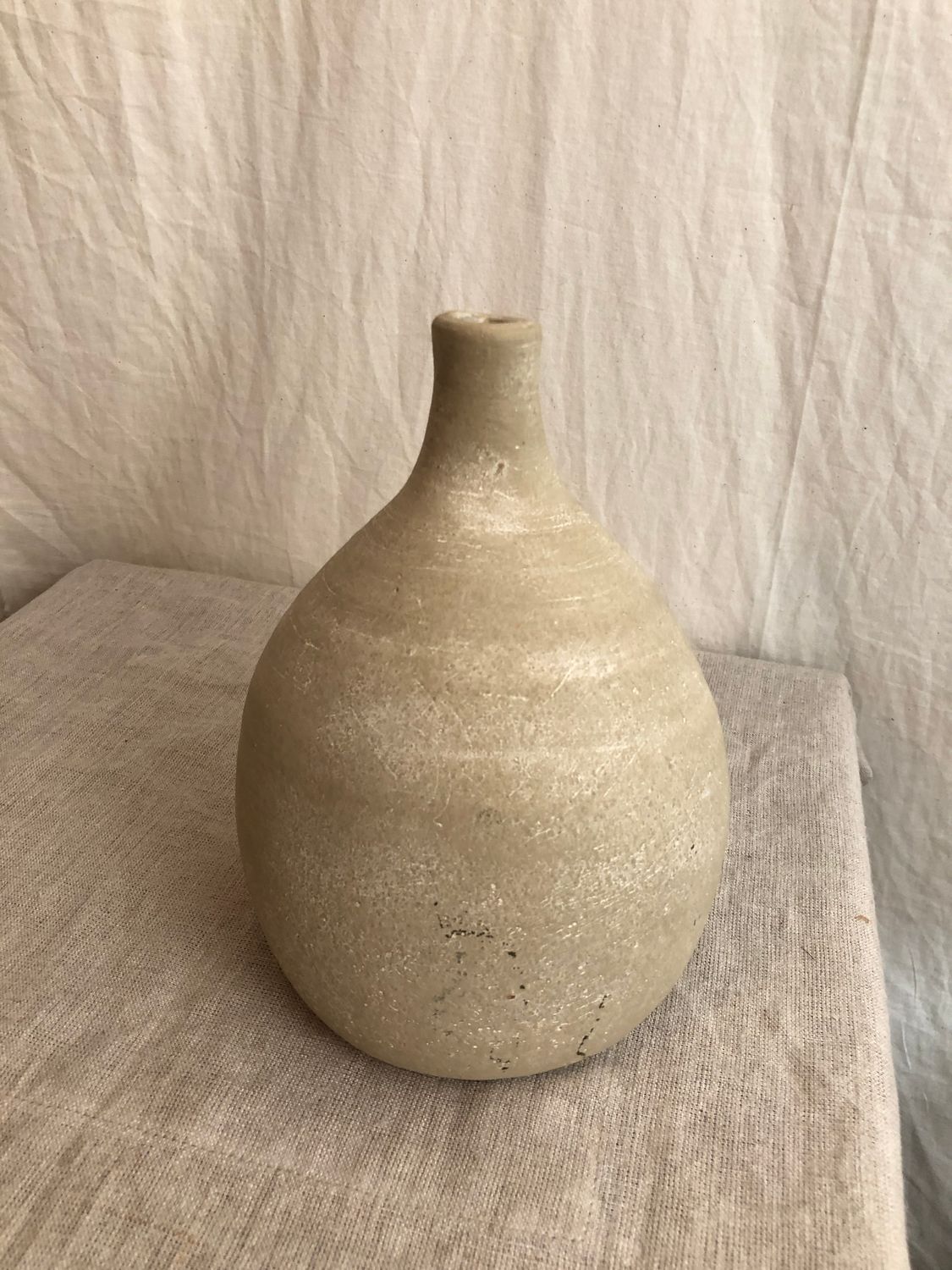 Clay Teardrop Bud Vase Sm