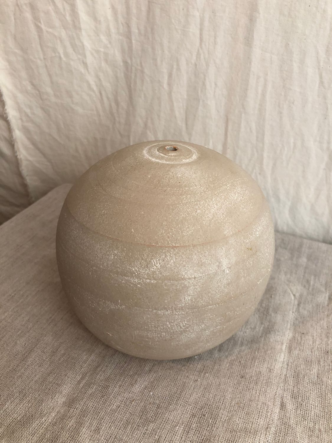 Grey-Wash Clay Sphere Sm