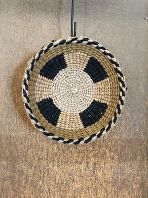 Round Seagrass Basket/Wall Art XS