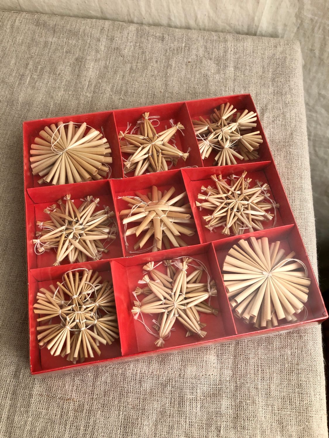 S/27 Straw Snowflake Ornaments