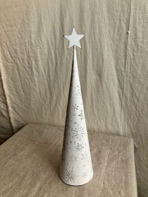 Stamped White Cone Tree Sm