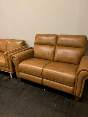 Ollie Motion Loveseat