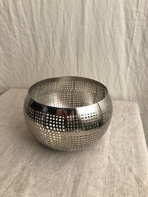 Silver Metal Perforated Candleholder Lg Silver Metal Perforated Candleholder Lg