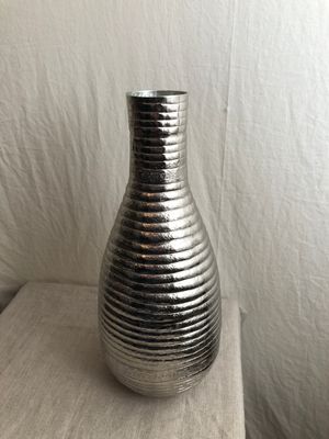 Tall Silver Ribbed Metal Vase Lg Tall Silver Ribbed Metal Vase Lg