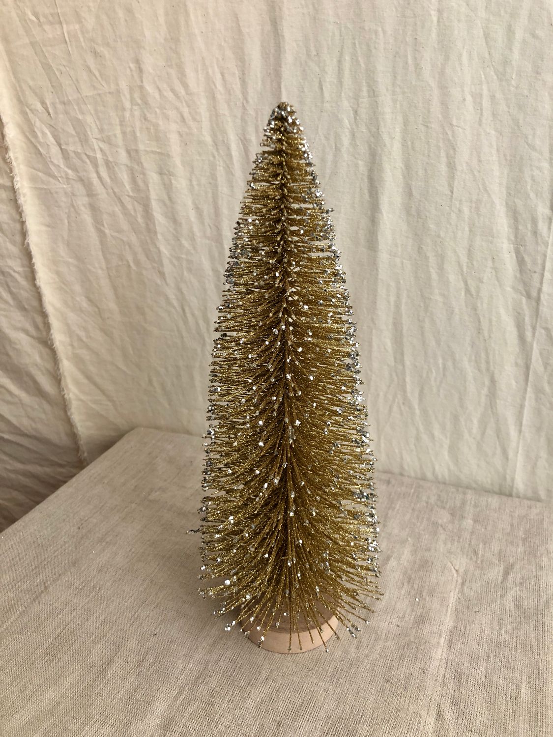 Gold Glitter w/Silver Flake Bristle Tree Lg