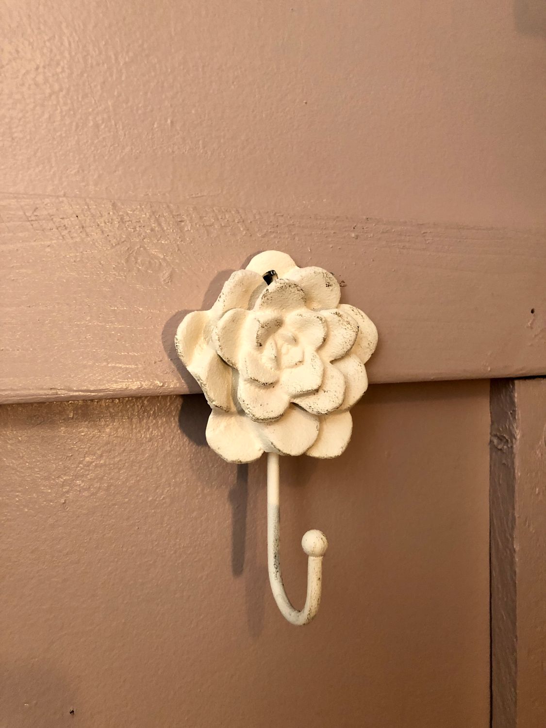 Cast Iron Flower Hook Cream