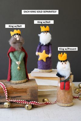 Felt King w/Present