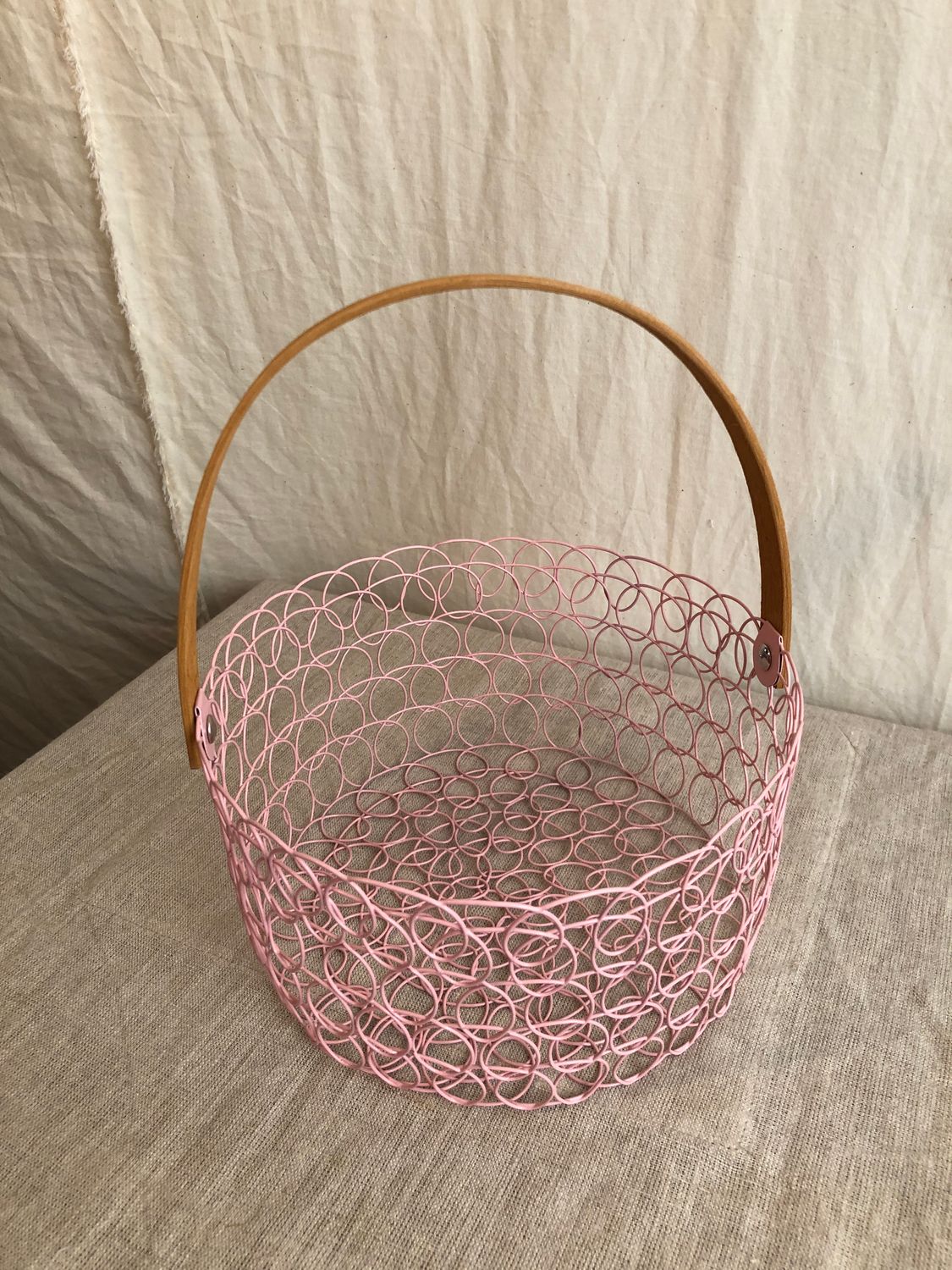 Iron Easter Basket Pink