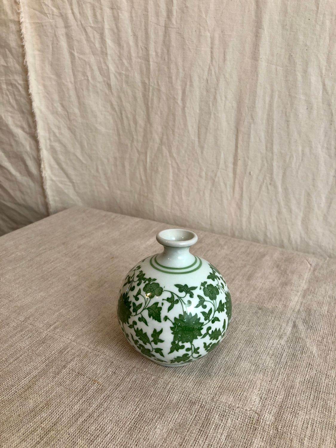 Ceramic Green &amp; White Vase 3.5&quot;