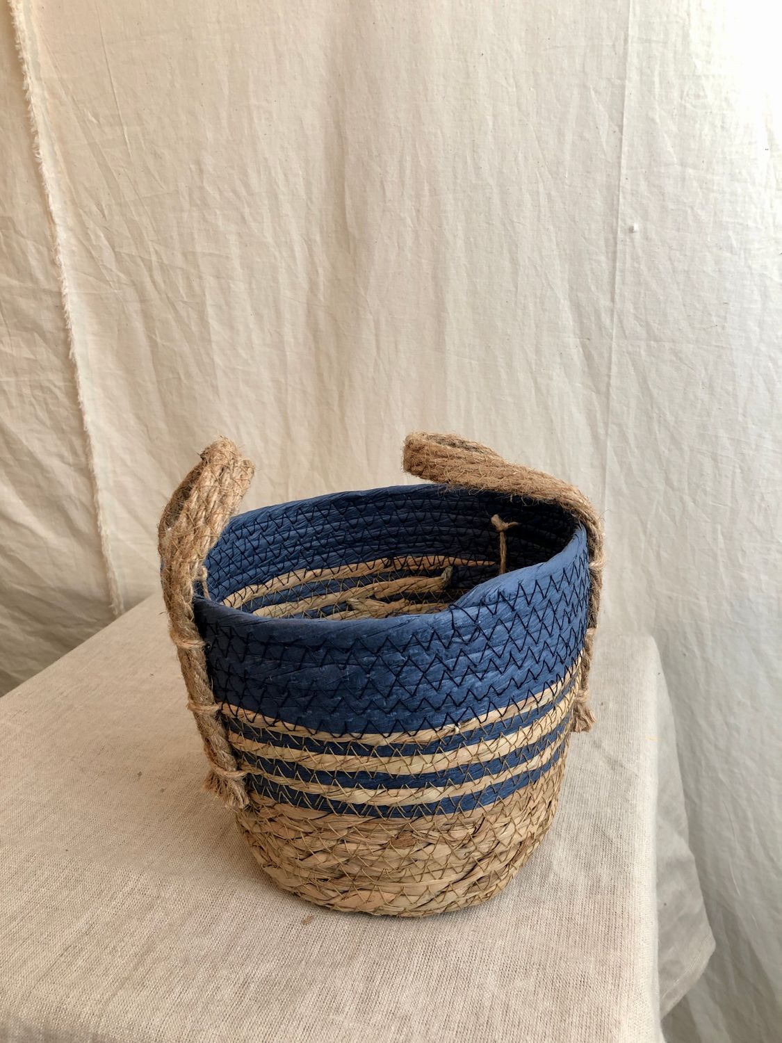 Basket w/Handle Sm Blue