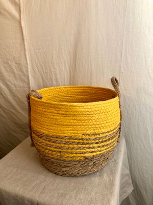 Basket w/Handle Lg Yellow