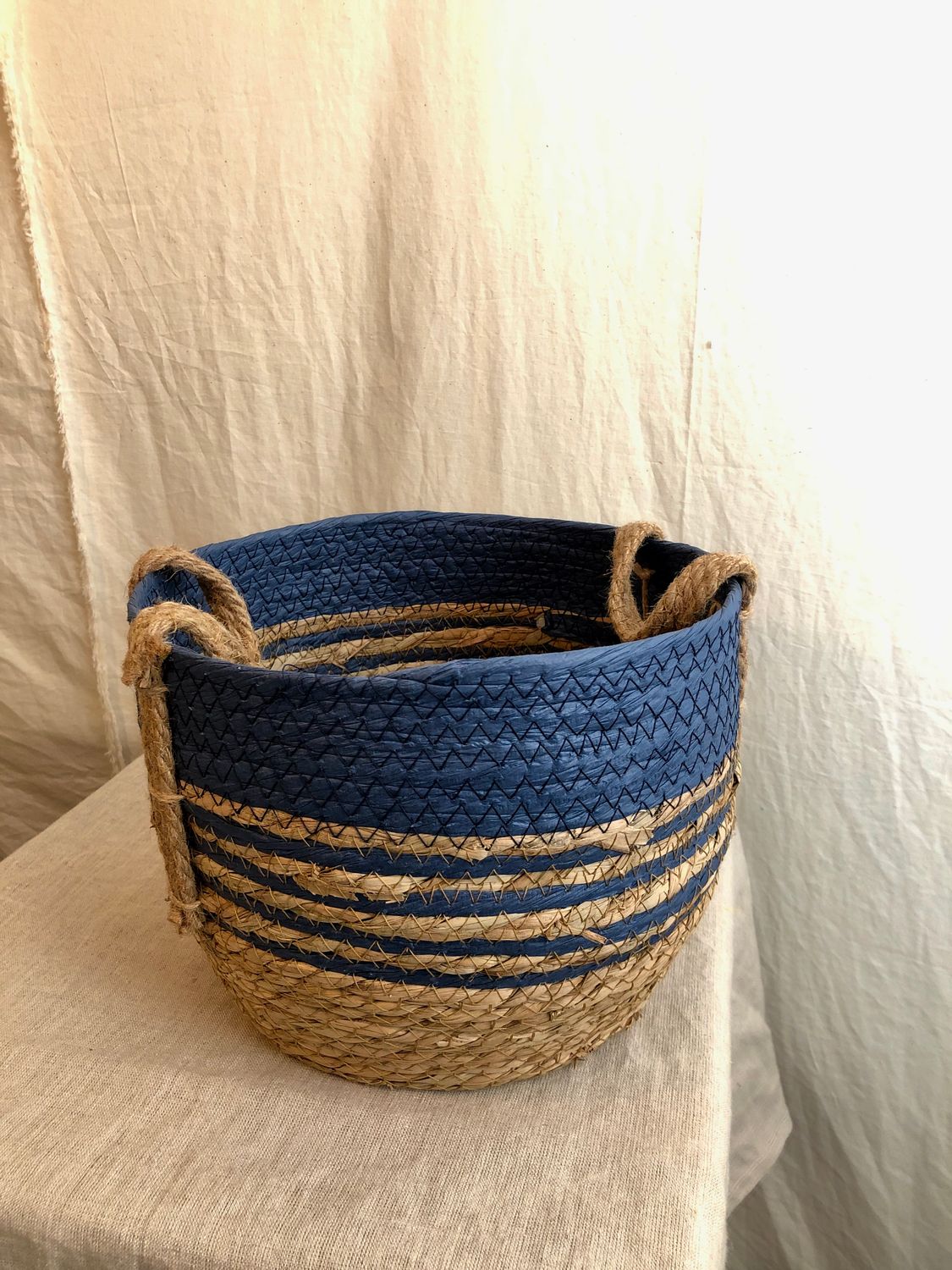 Basket w/Handle Med Blue