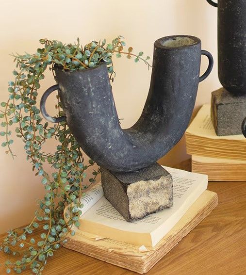 Black Modern Clay Vase on Rock Base Med
