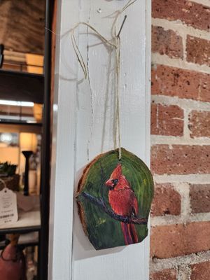 Tree Slice Ornament - Cardinal - 4&quot;