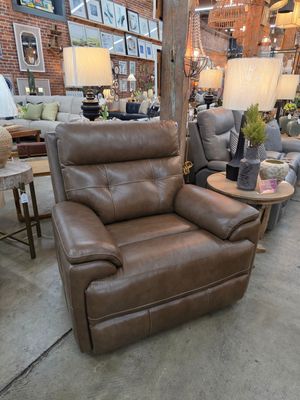 Vera Motion Chair