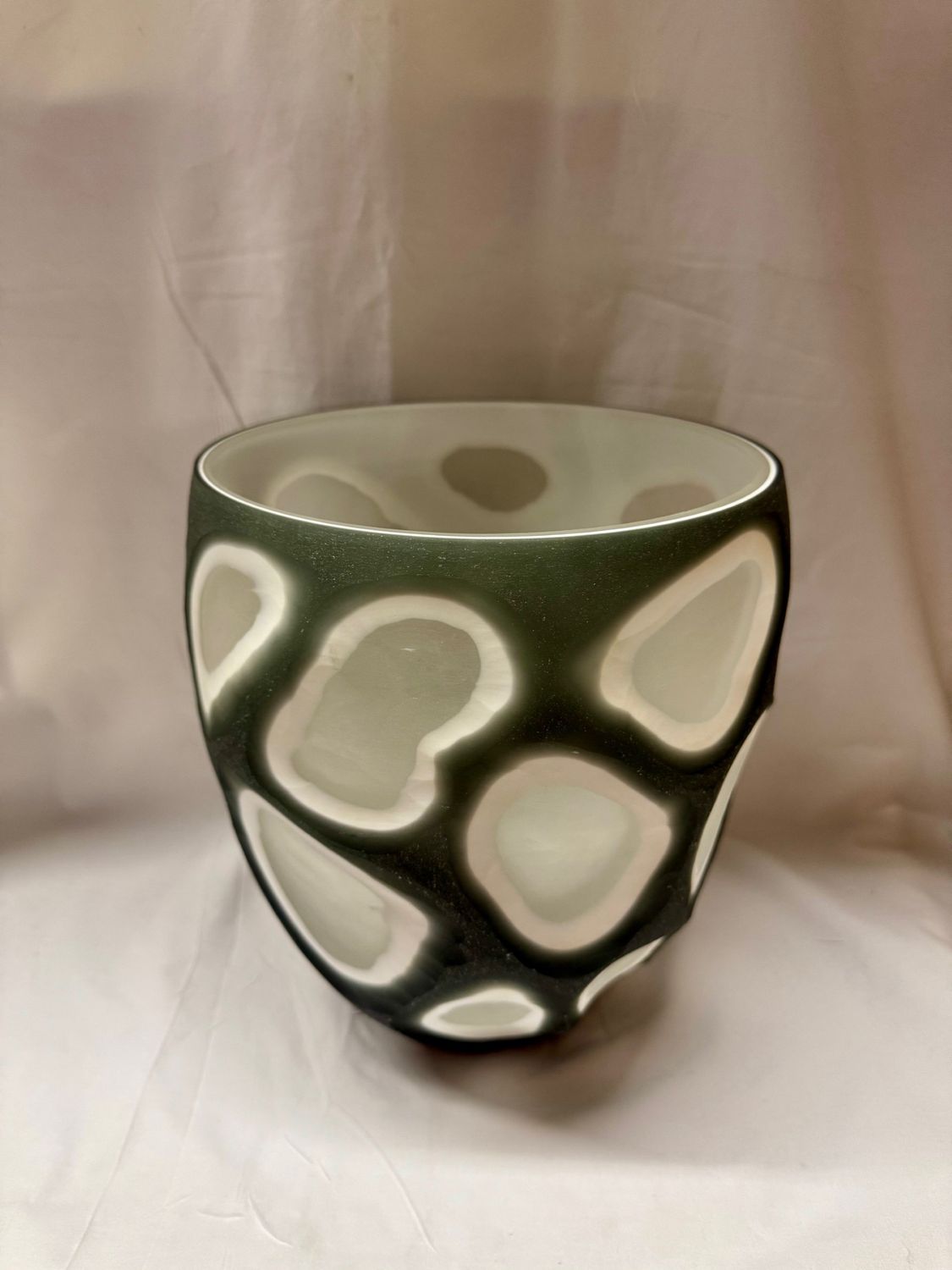 Green Glass Vase w/Cutting 11&quot;