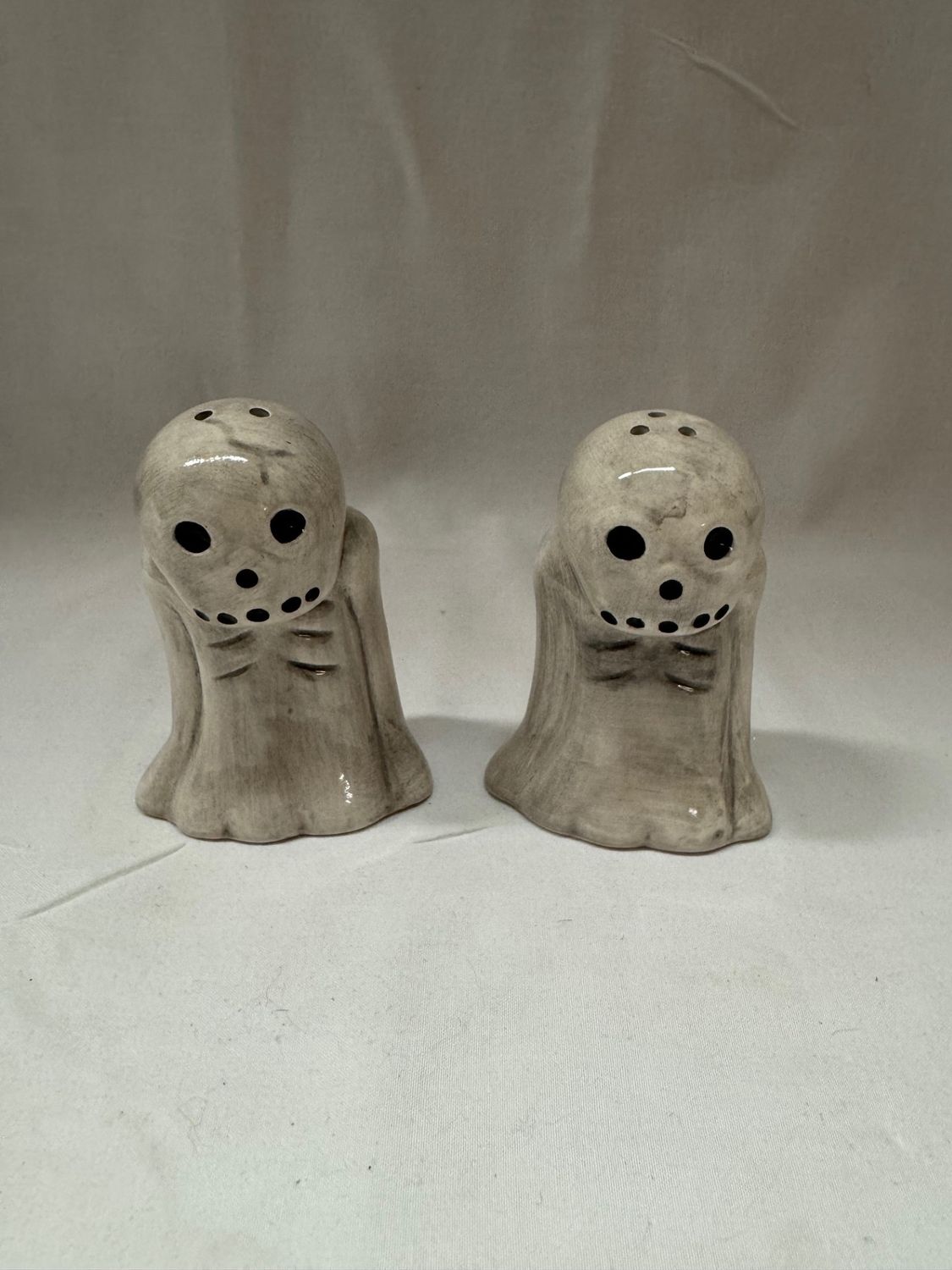 Spooky Ghost Salt &amp; Pepper