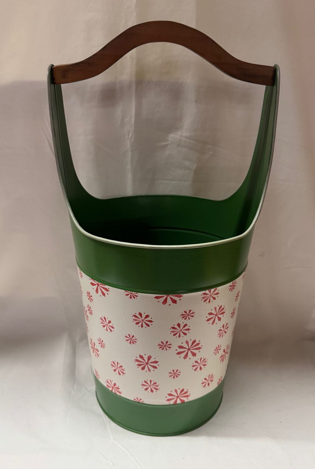 Metal Snowflake Container Green