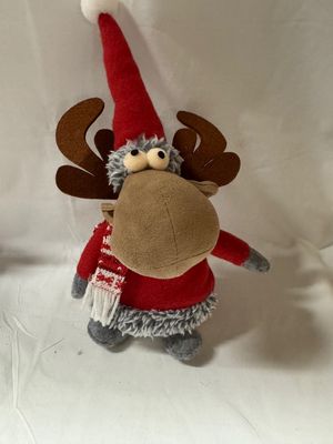Reindeer w/Sweater - Sitting