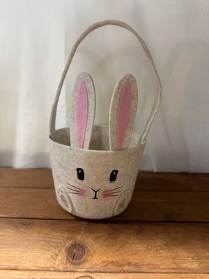 White Felt Bunny Ear Basket - Sm White Felt Bunny Ear Basket - Sm