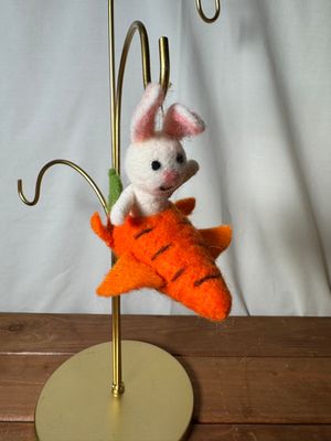 Bunny in A Felt Carrot Car - Sm Bunny in A Felt Carrot Car - Sm