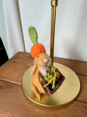 Felt Bunny w/Carrot Basket Felt Bunny w/Carrot Basket