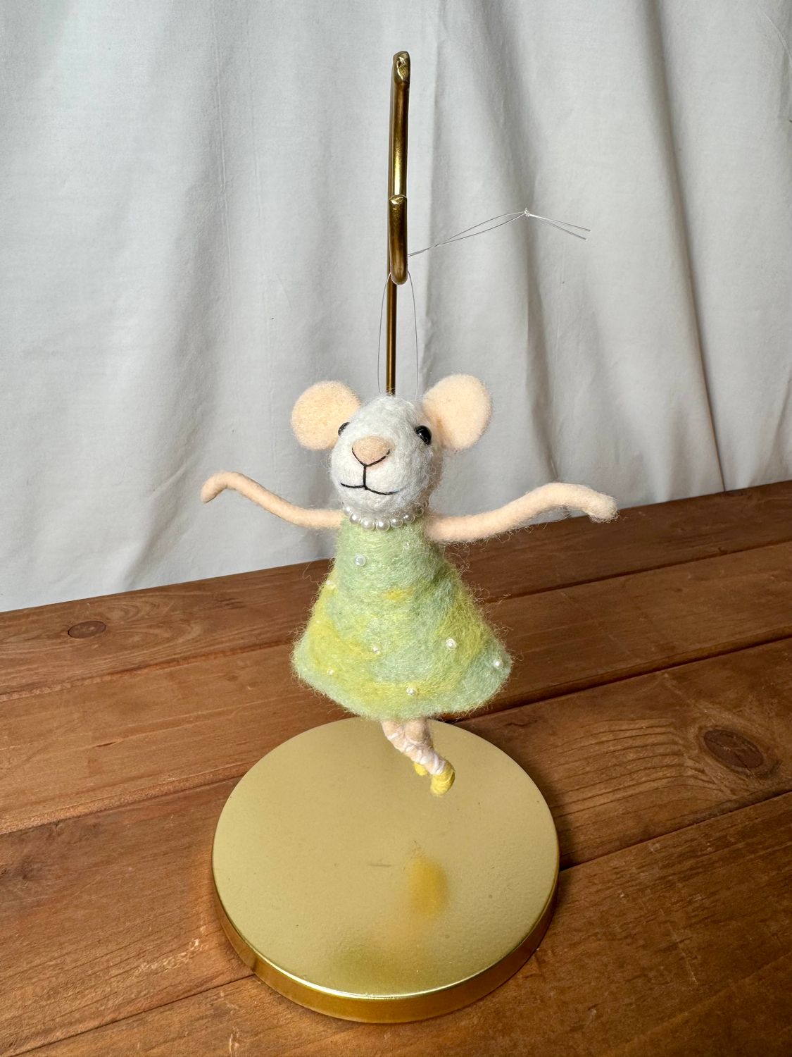 Felt Ballet Mouse in Yellow/Green Pearl Dress Felt Ballet Mouse in Yellow/Green Pearl Dress