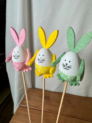 S/3 Bunnies on Stick