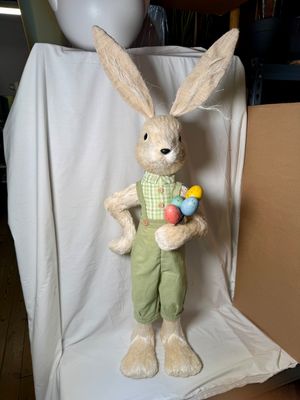 Oversize Bunny w/Green Overalls Oversize Bunny w/Green Overalls