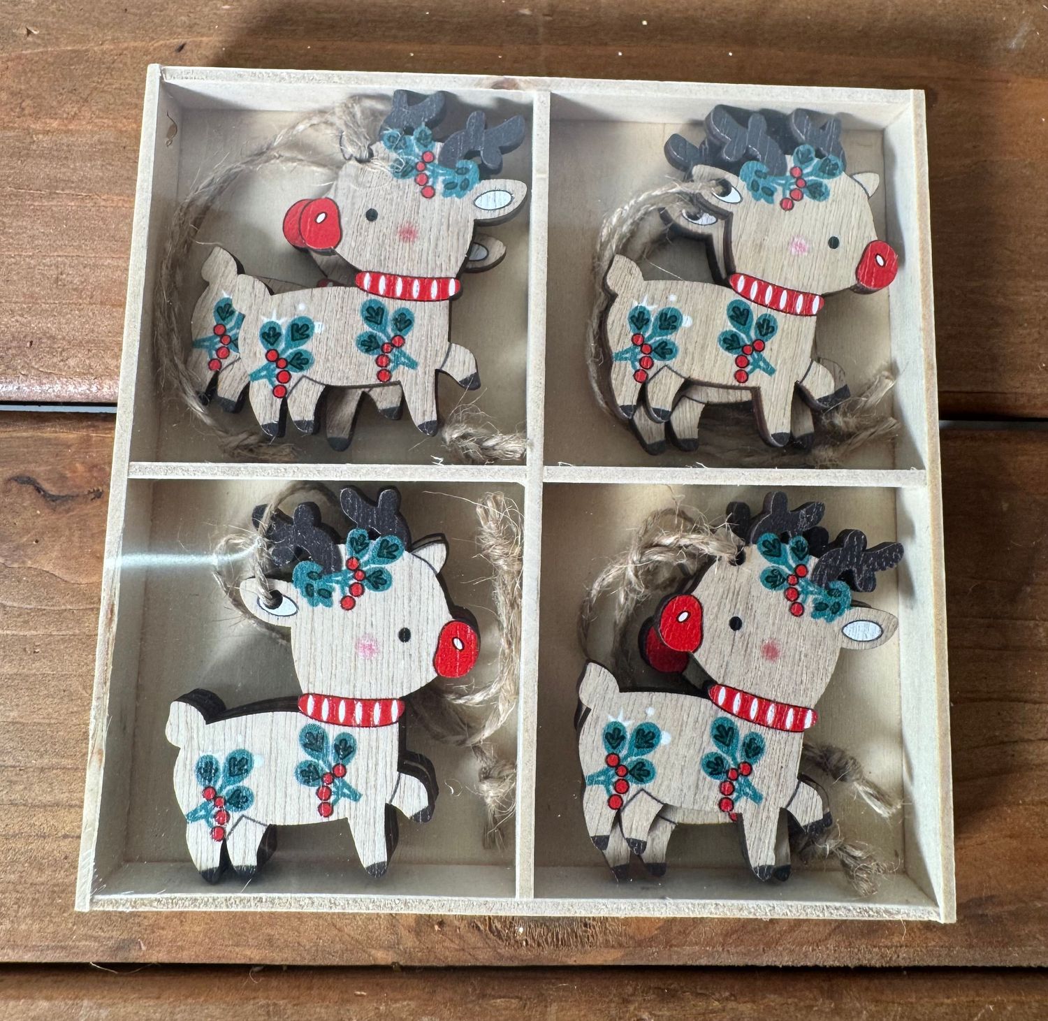 S/8 Red &amp; Green Baby Reindeer