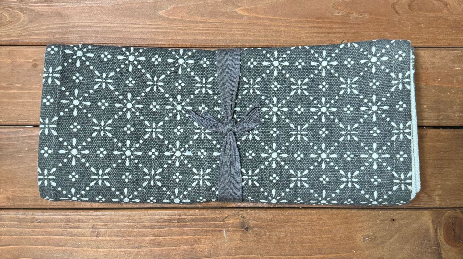 Dark Grey Design Runner 14&quot; x 72&quot;