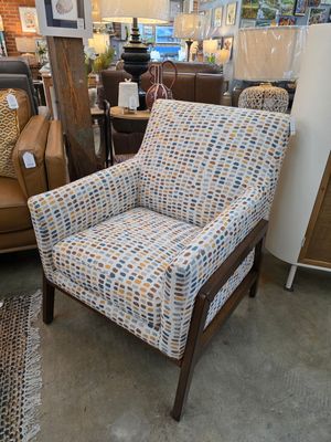 Vaughn Chair