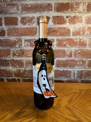 Oyster Shell BC - Ghost w/Cat &amp; Pumpkins