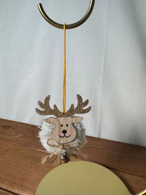 Yarn Ball Wooden Reindeer Ornament