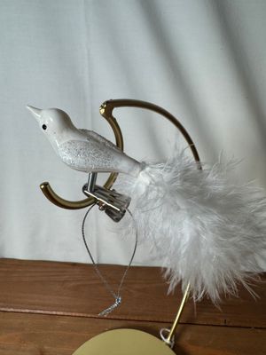 Clip on Birds - White