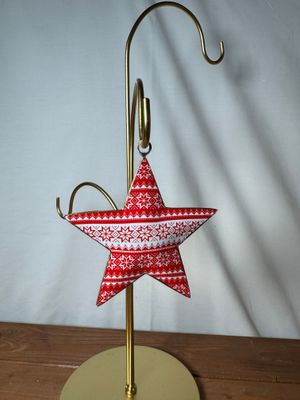 Scandi Red &amp; White Star Ornament