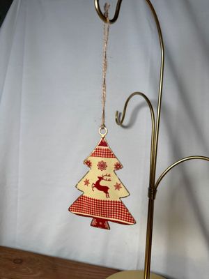 Red &amp; White Reindeer Metal Tree Ornament