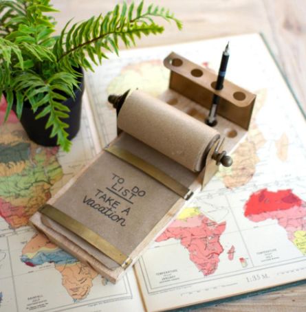Tabletop Note Roll w/Wood Base