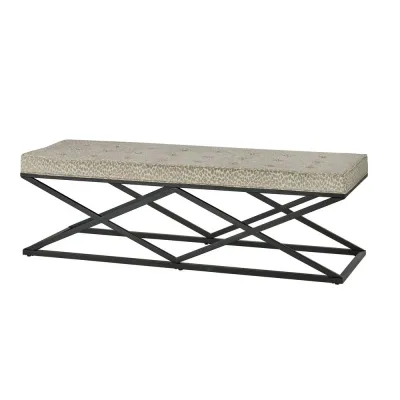 Angie Bench - Snow Leopard Angie Bench - Snow Leopard