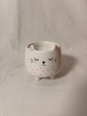 3.5" Cat Dolomite Planter - Pink Polka Dot 3.5" Cat Dolomite Planter - Pink Polka Dot