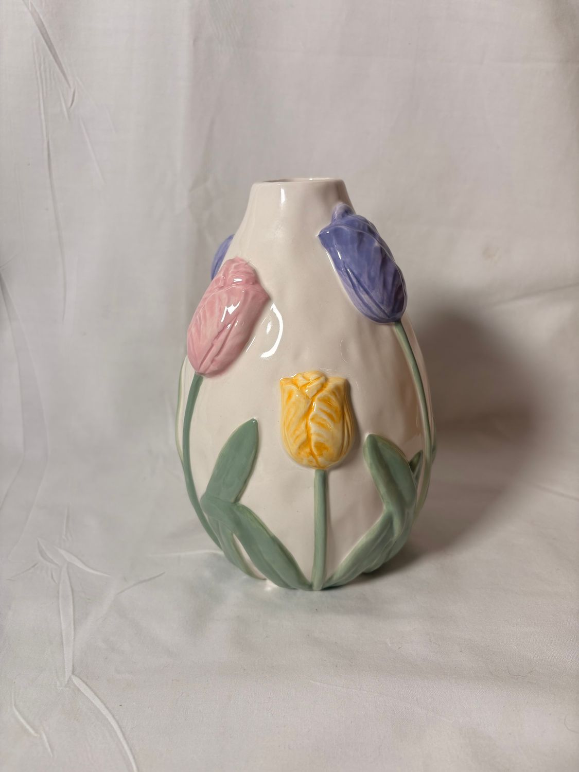White Tulip Vase 8" White Tulip Vase 8"
