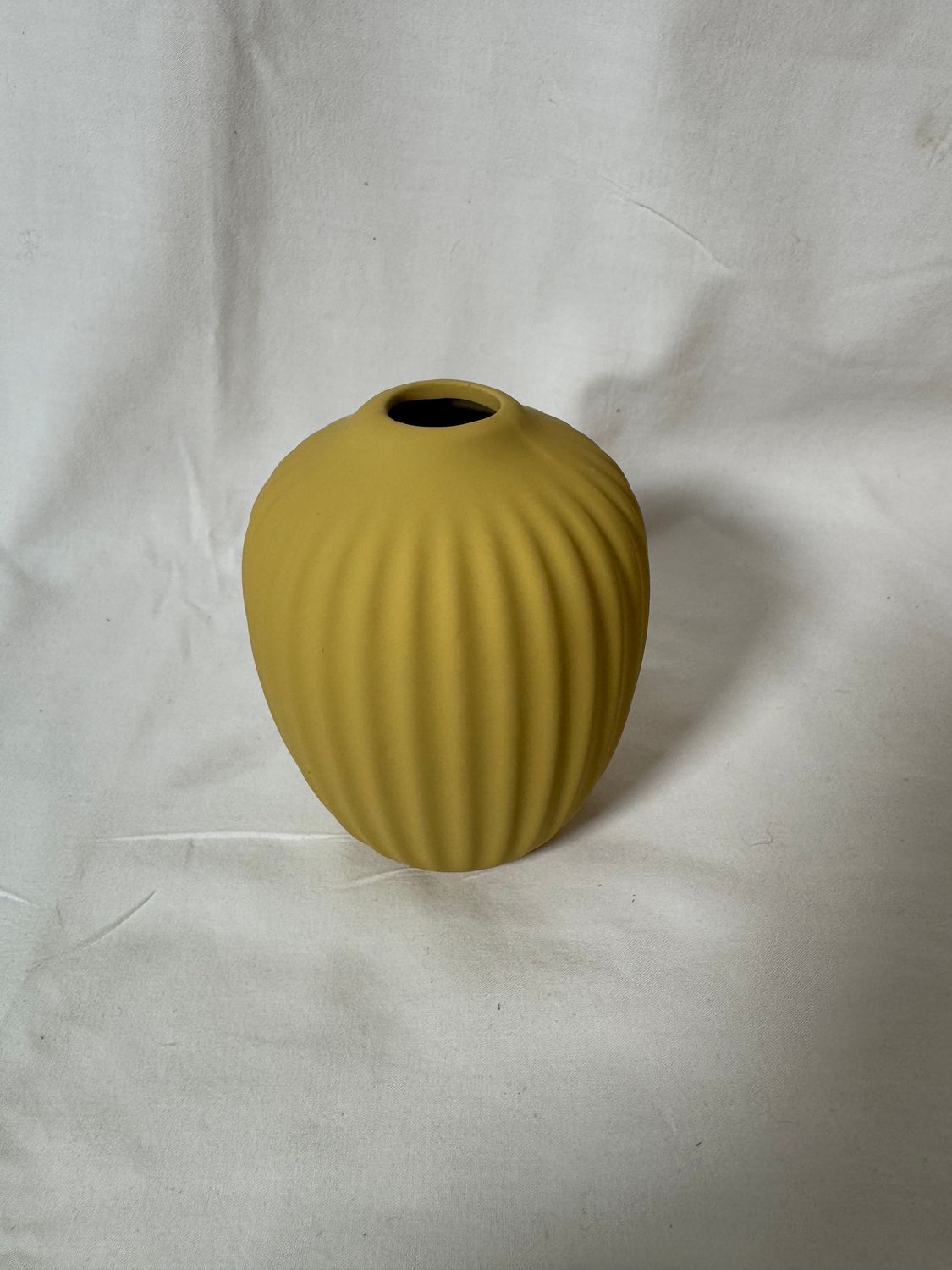 4" Stoneware Vase Dandelion 4" Stoneware Vase Dandelion