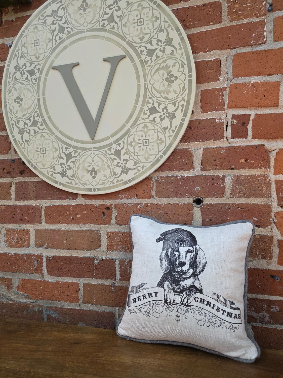 257 Christmas Dachs 12x12 257 Christmas Dachs 12x12