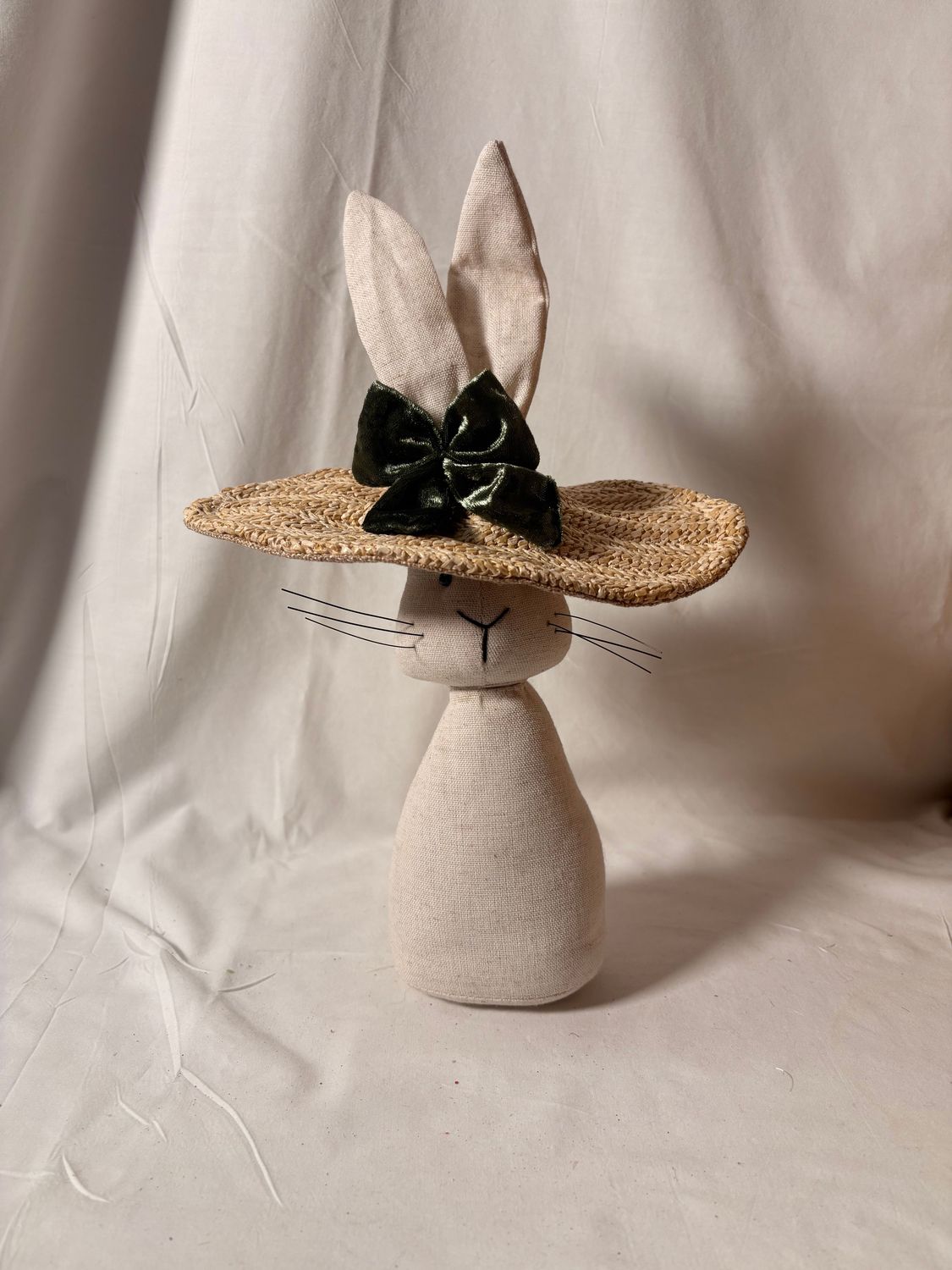 Creme Bunny w/Floppy Hat 14"