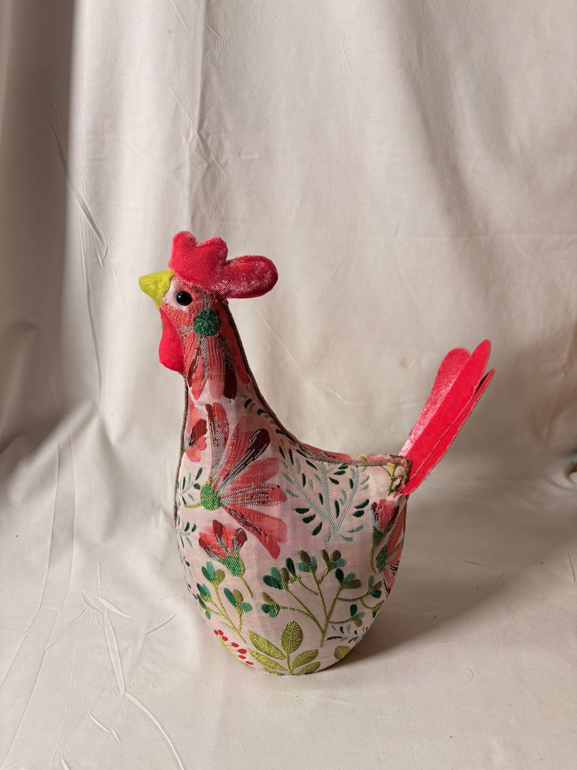 Floral Pattern Hen 7.5" Floral Pattern Hen 7.5"