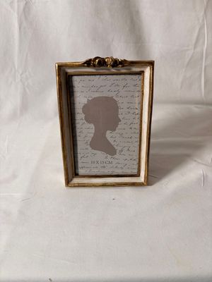 Gold/Crème Frame 4" x 6"